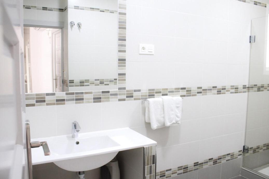 Apartamentos El Galan II 카로보네라스 외부 사진