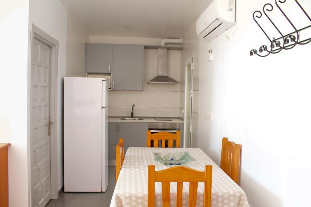 Apartamentos El Galan II 카로보네라스 외부 사진